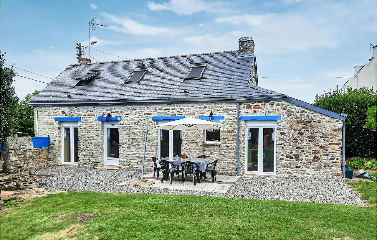 2 Bedroom Lovely Home In Concarneau