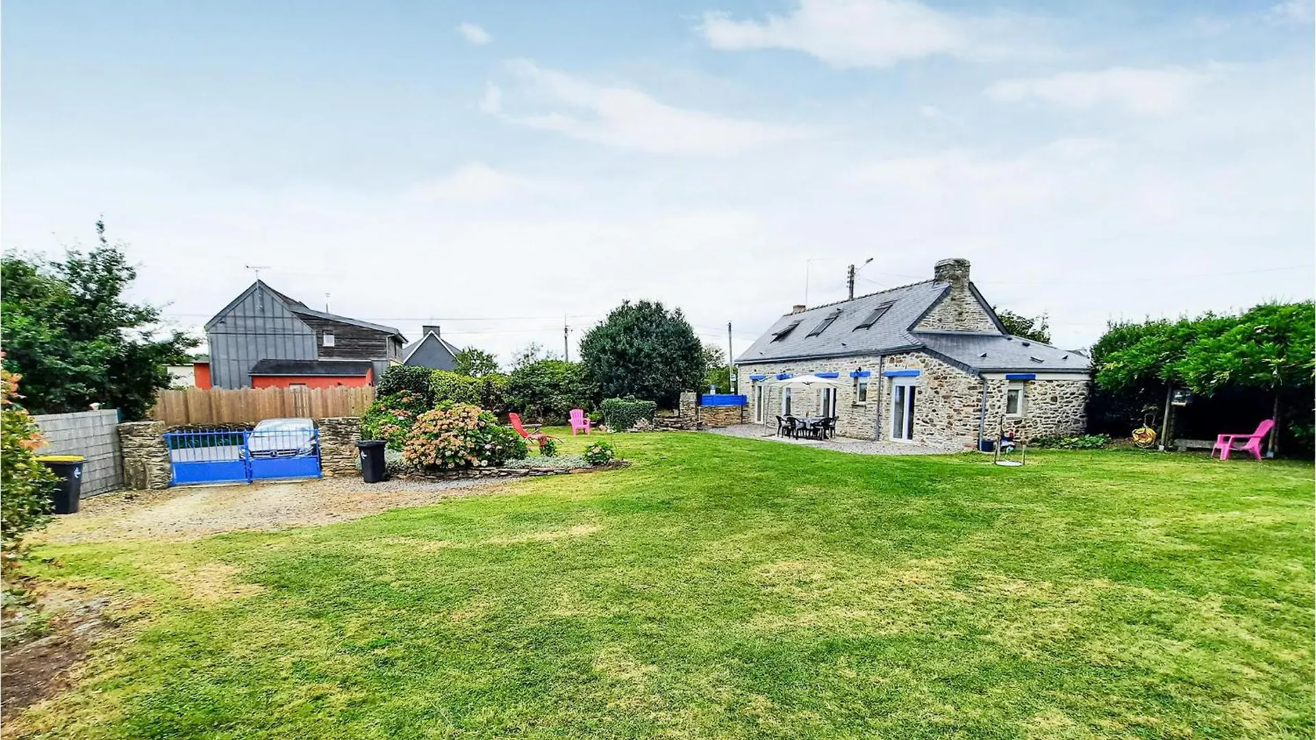 2 Bedroom Lovely Home In Concarneau Holiday home
