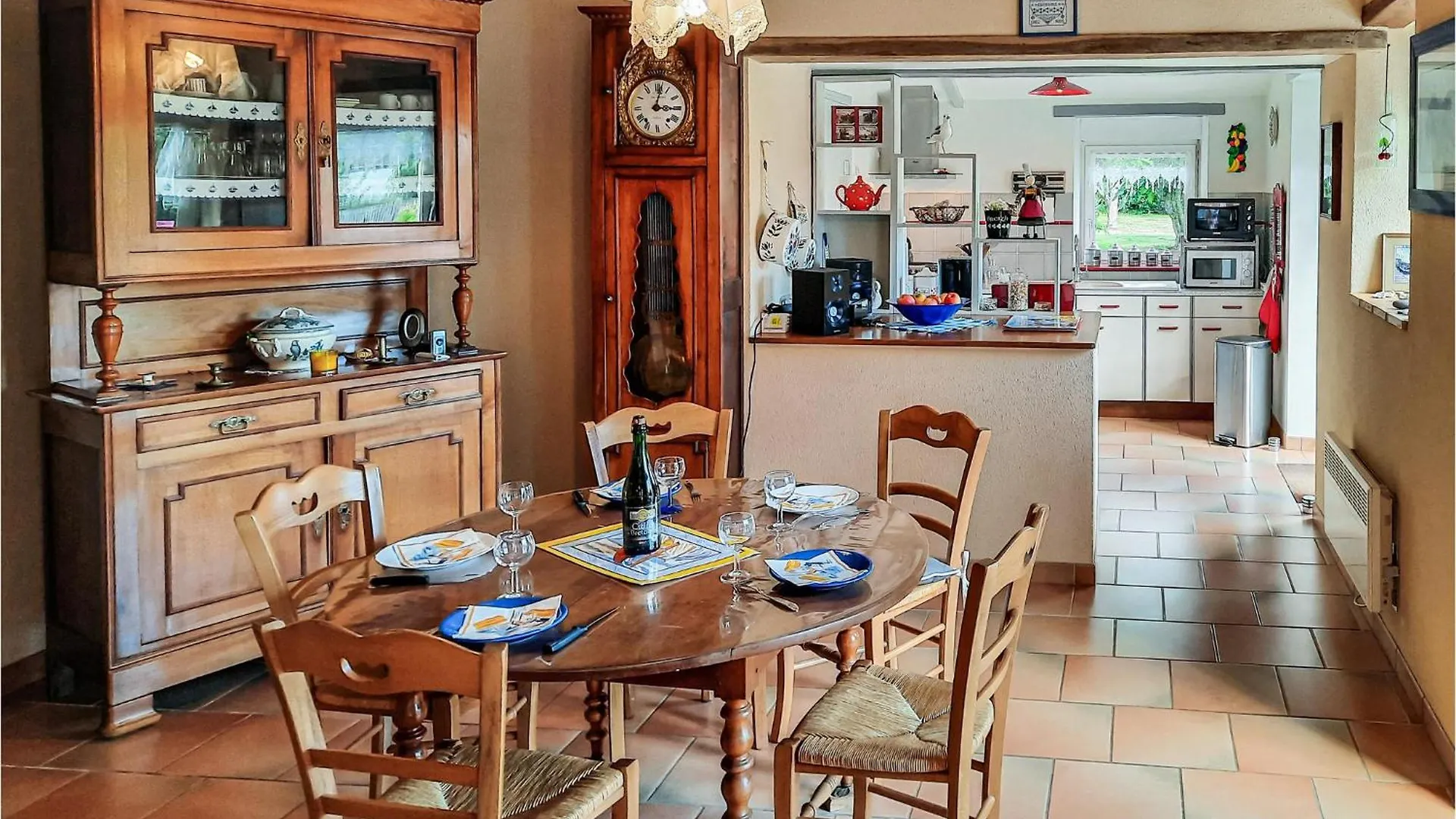 2 Bedroom Lovely Home In Concarneau